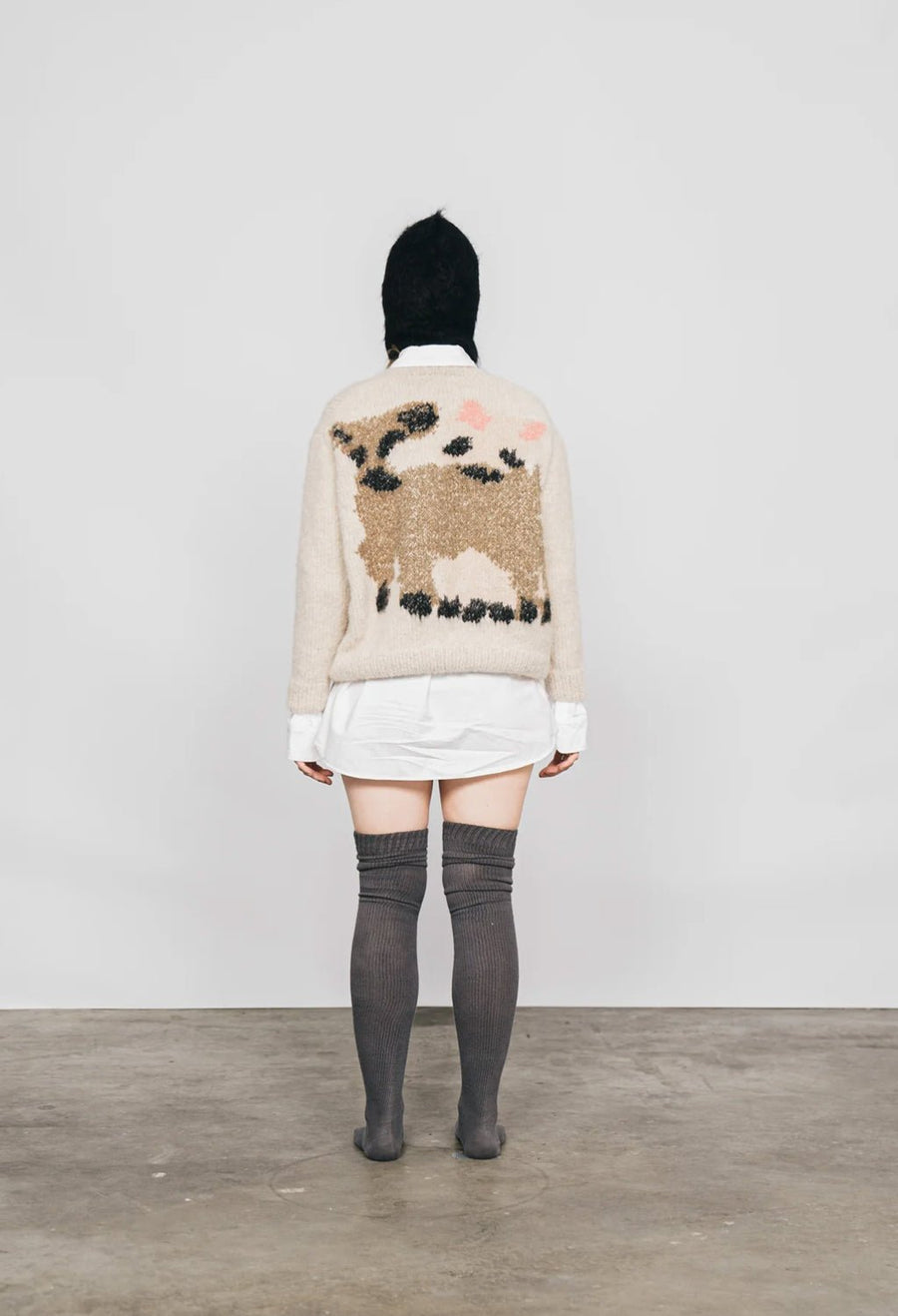 W.I.L.D. A.N.I.M.A.L.S. - Pug, Goats Crewneck Sweater in Beige