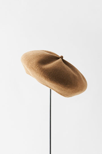 MATURE HA - Beret Top Gather Big