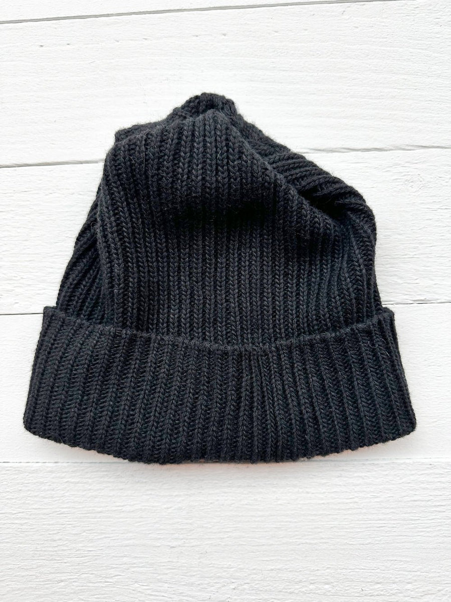 mature ha. - Eco Aran Hat in Black